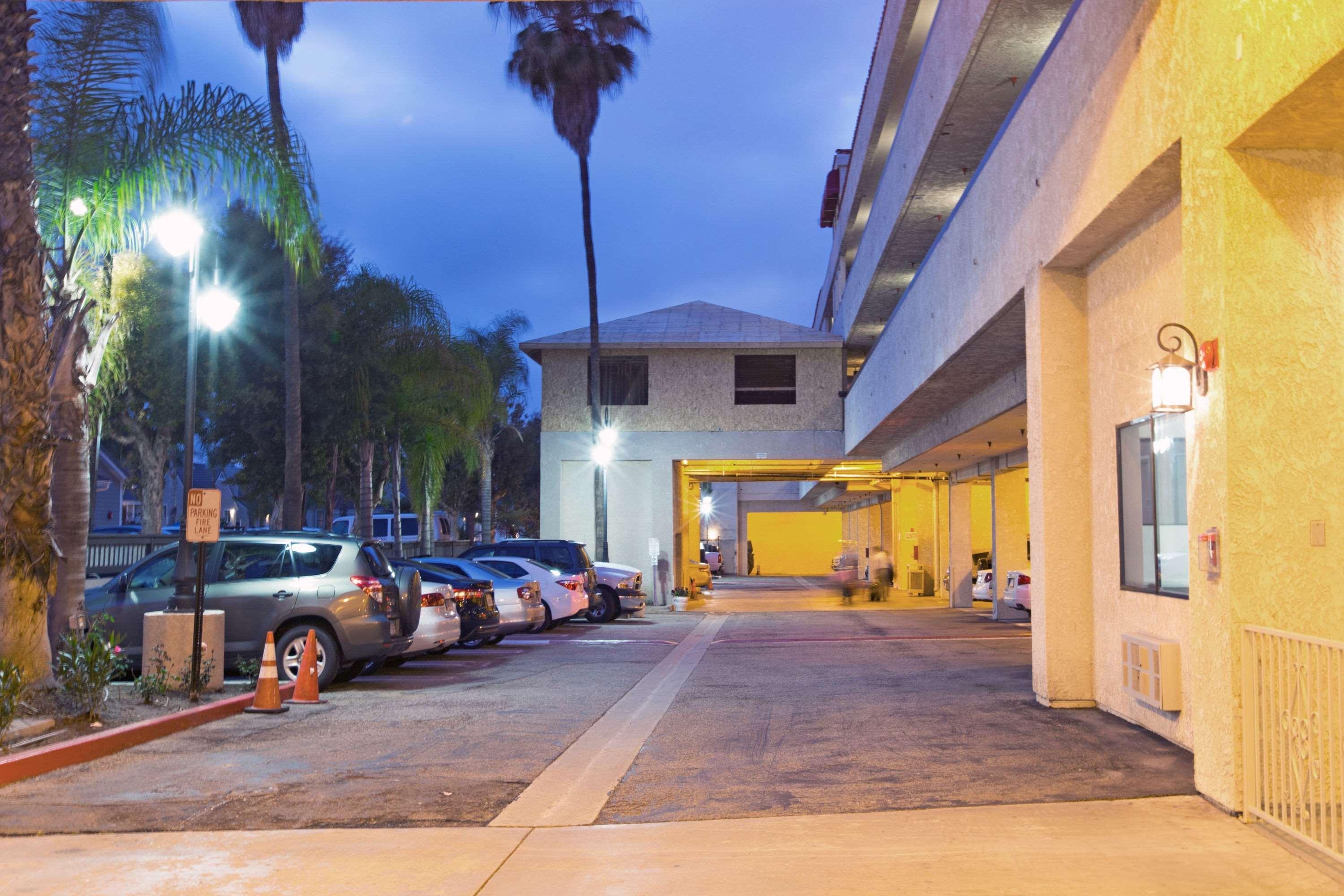 Howard Johnson By Wyndham Torrance Exteriér fotografie