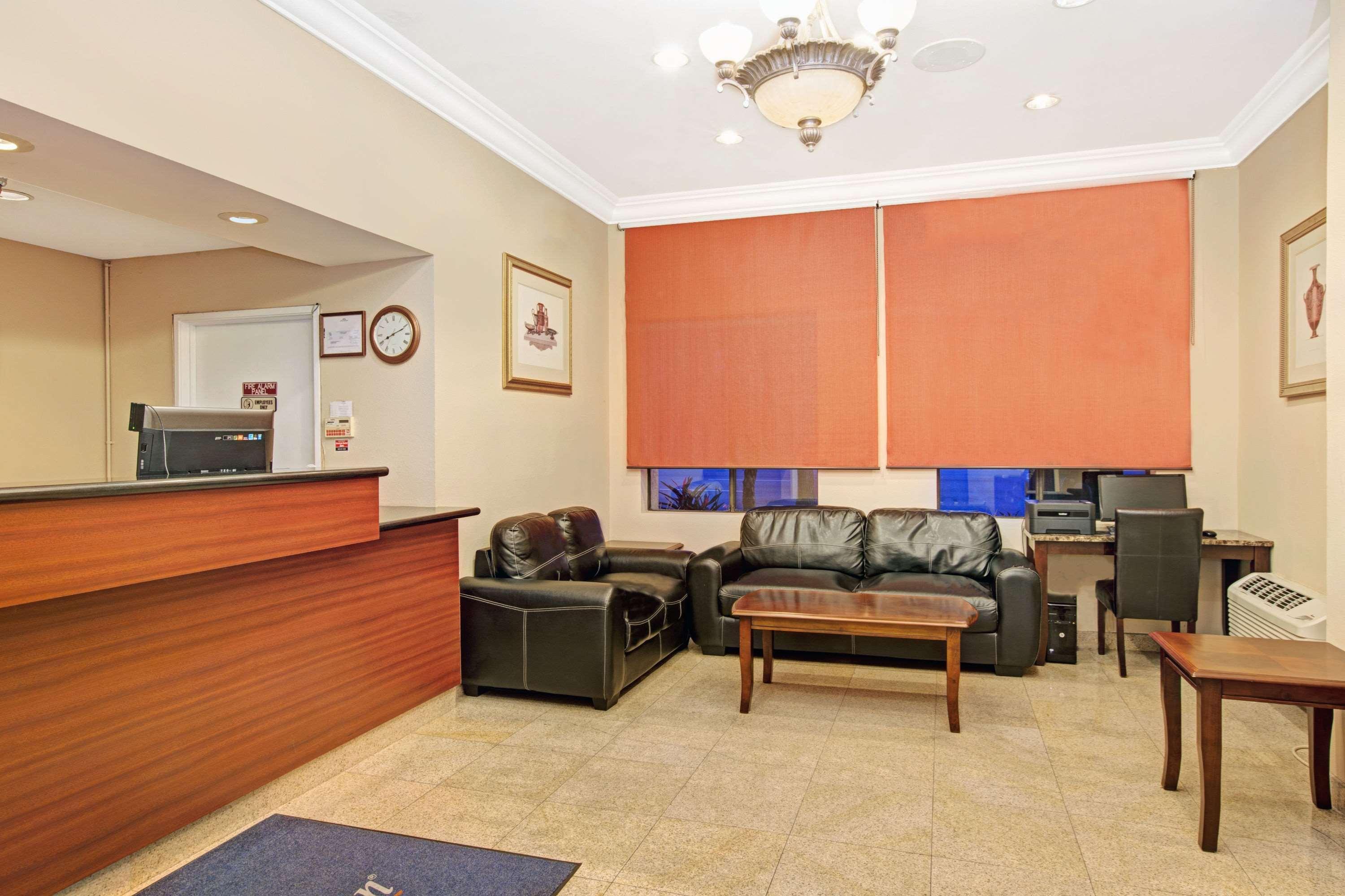 Howard Johnson By Wyndham Torrance Exteriér fotografie