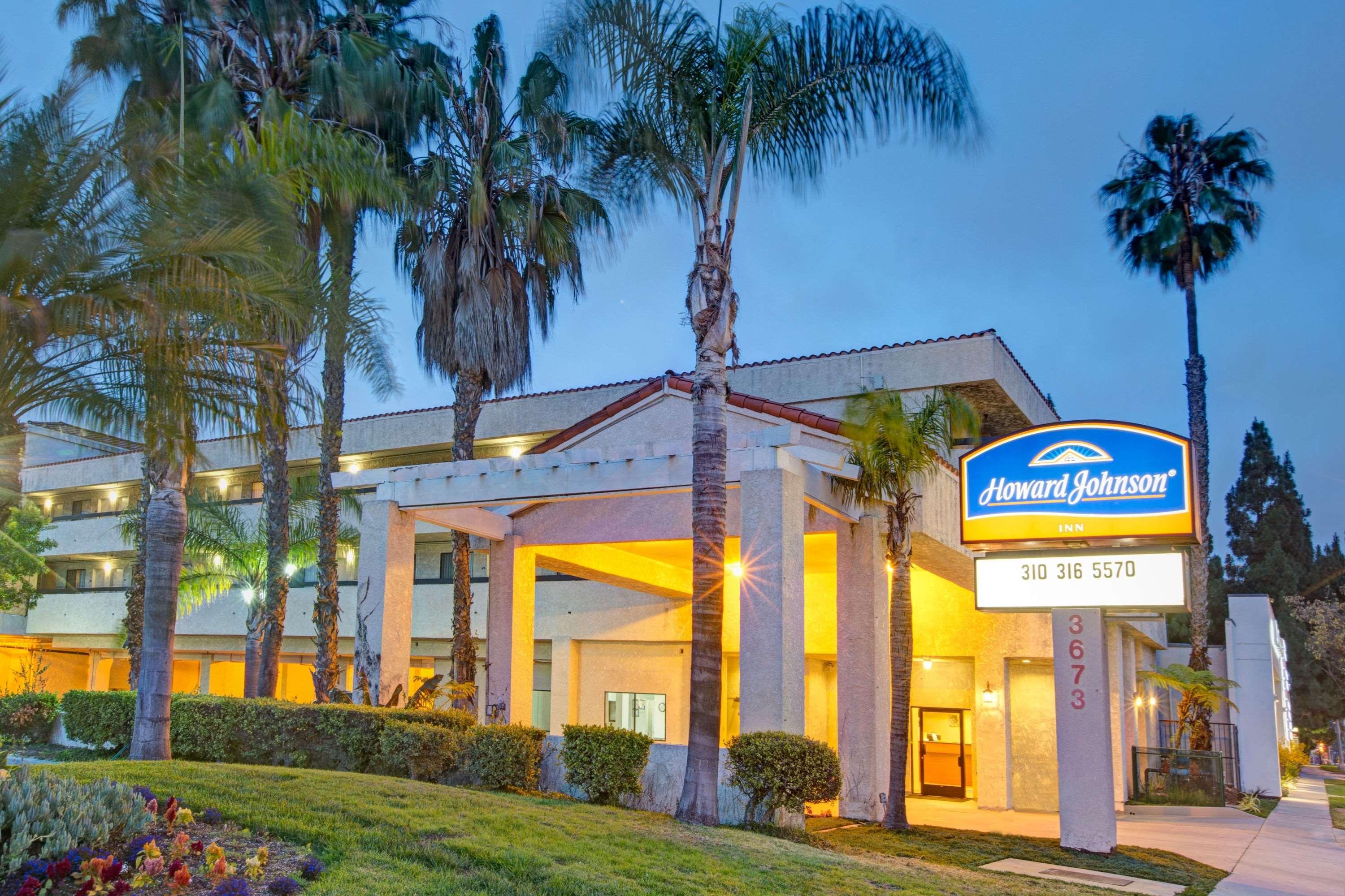 Howard Johnson By Wyndham Torrance Exteriér fotografie